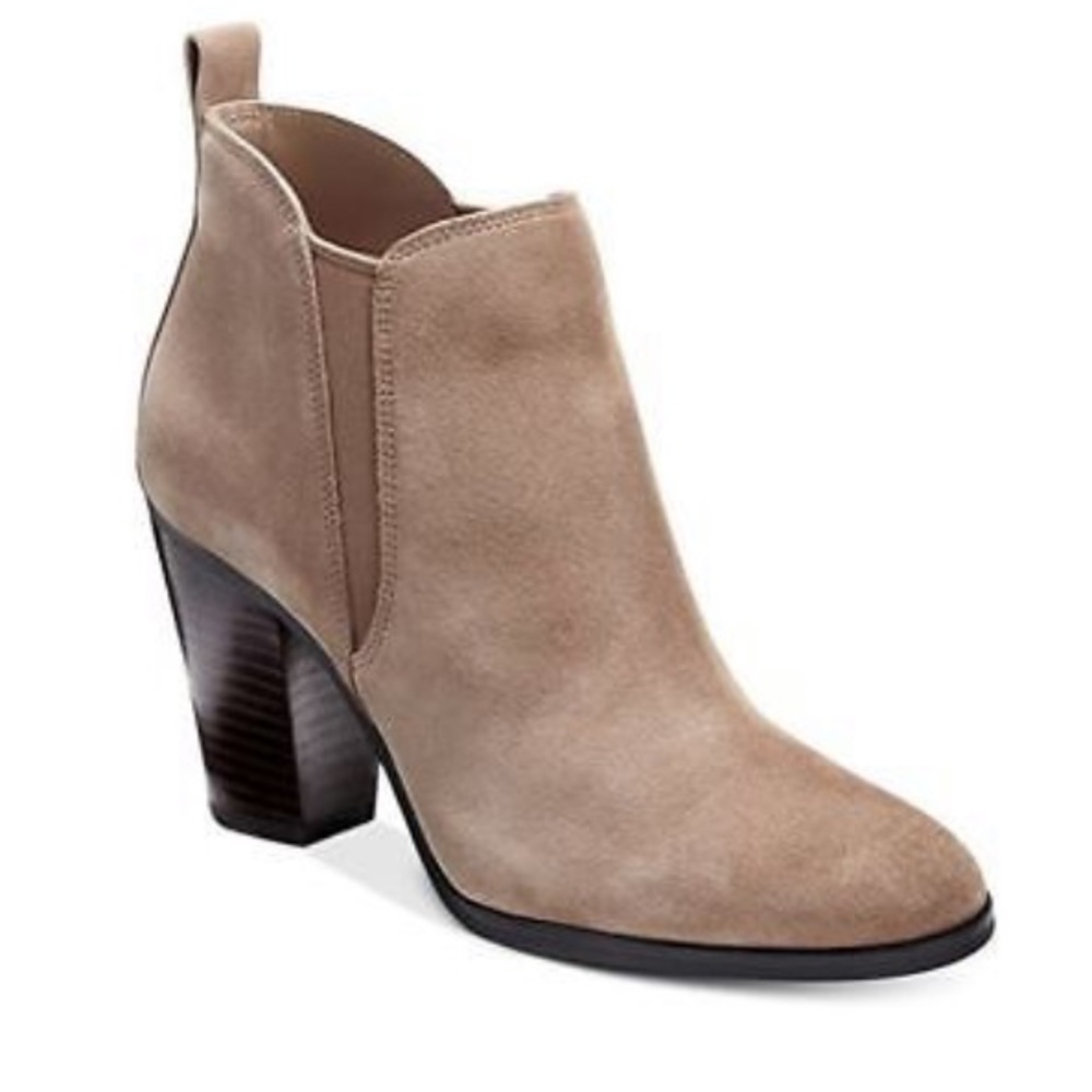 MICHAEL Michael Kors Brandy Ankle Bootie 6.5